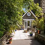 Wheatlands * Windermere